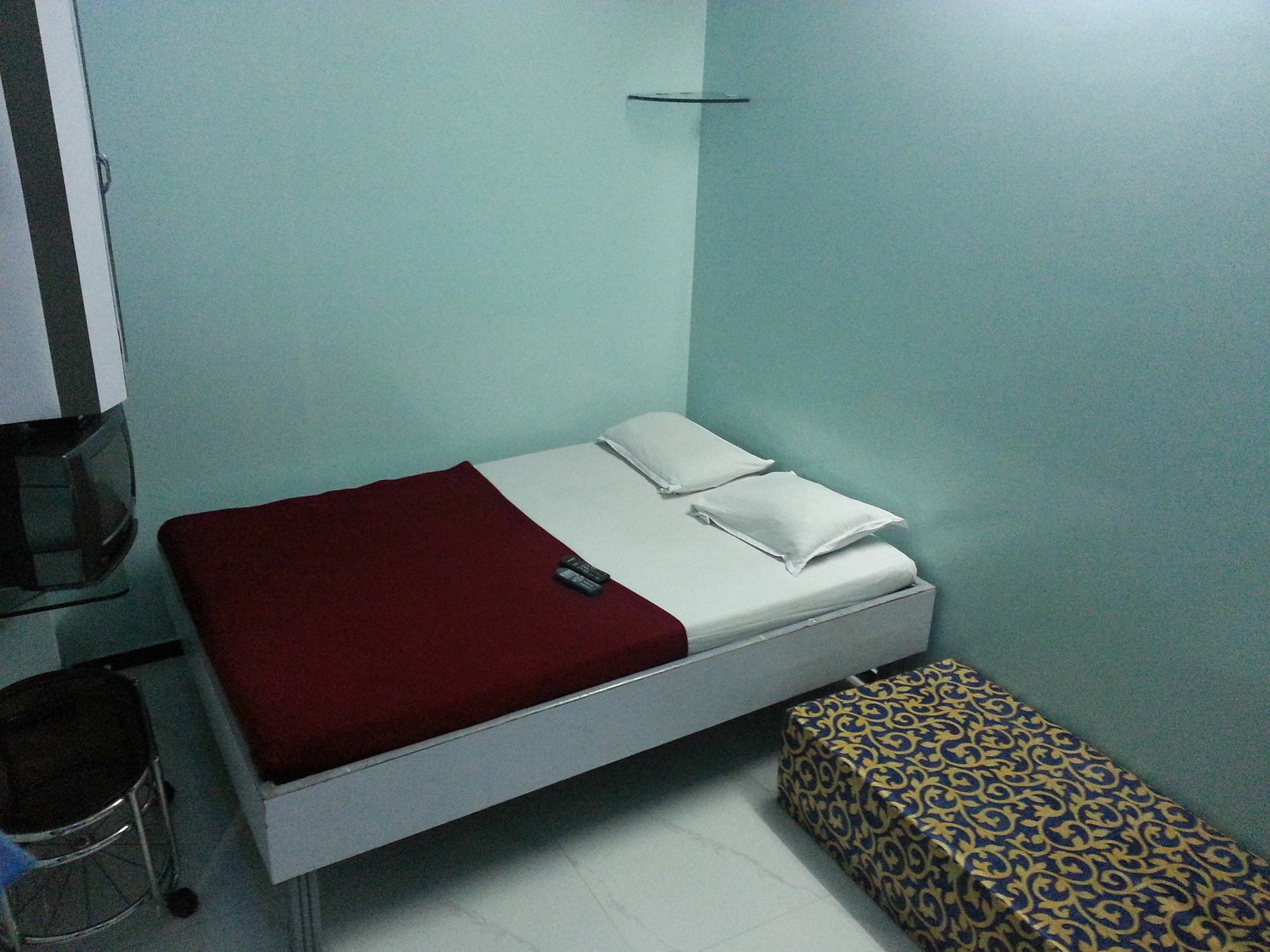 New Metro Guest House ムンバイ エクステリア 写真